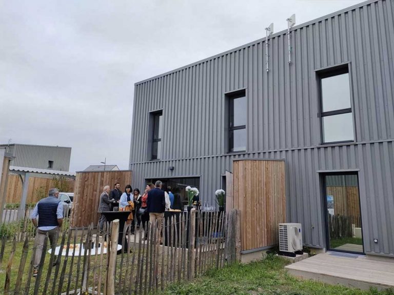 Isba_maison_inauguration1-768x575